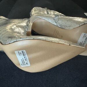 Elegant Silver Women's Shoes